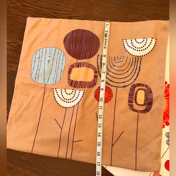 Floral Print pillow covers (2) 17.5” x 17” - Picture 7 of 7